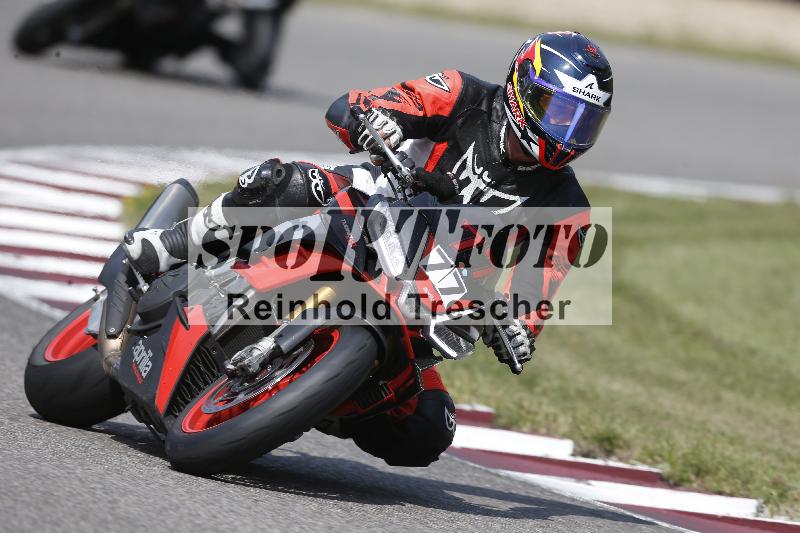 /Archiv-2025/49 26.08.2025 Cornu Master School ADR/blau-bleu/77